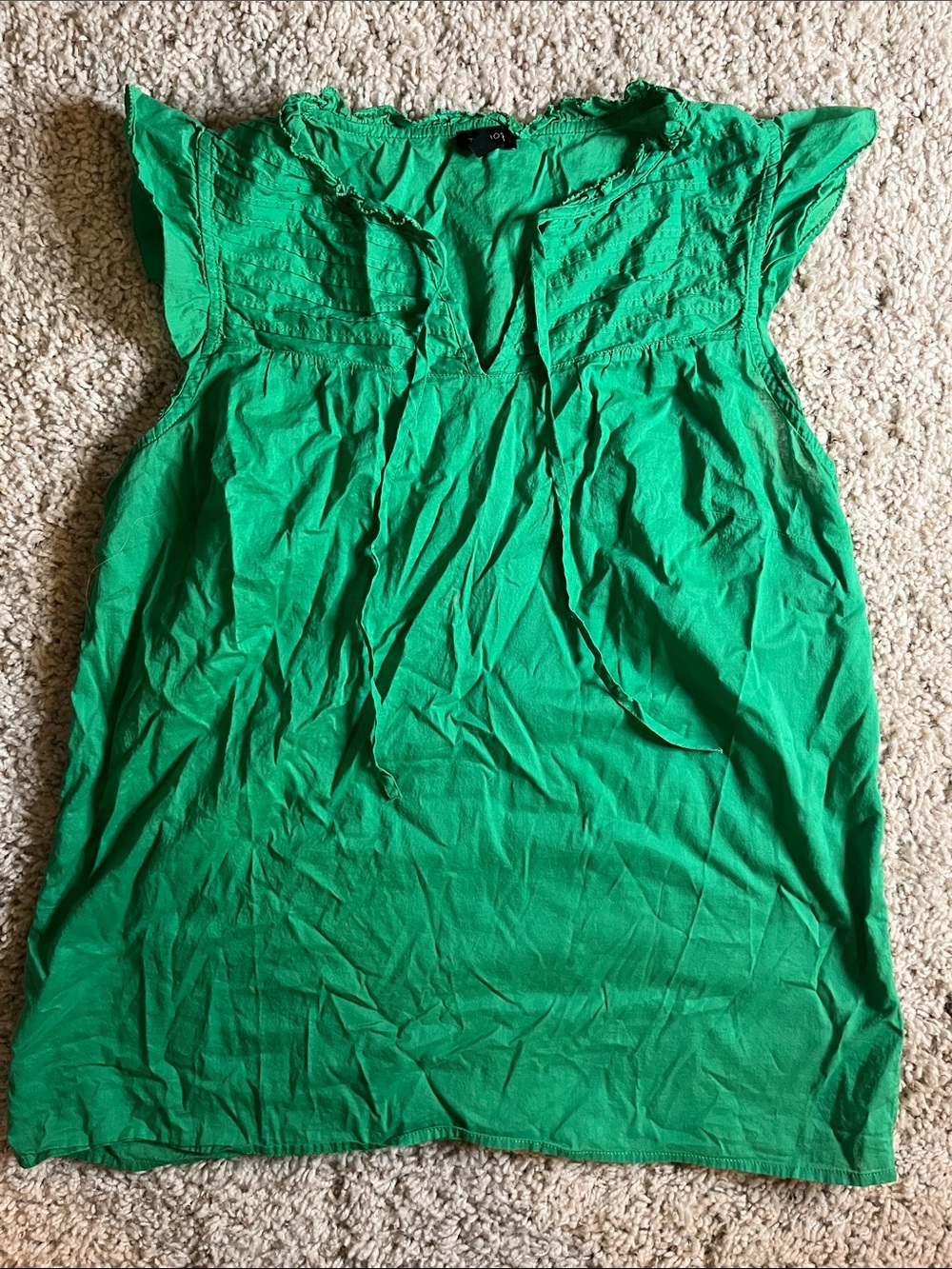 Talbots Emerald Green Lightweight Top with Ruffled Collar